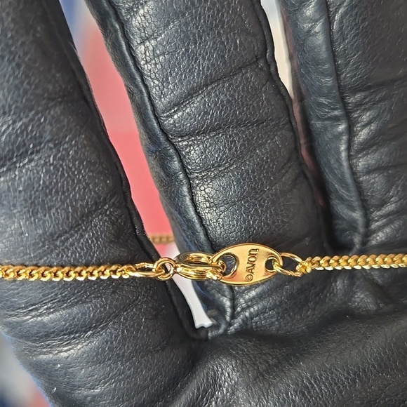 Avon Gold Tone  Kids Initial Elengance Collecting  Necklace A - Picture 13 of 15